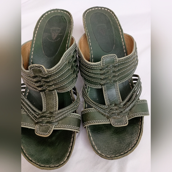 FRYE BOOTS Green Leather Casual Summer Sandals (#10) - Picture 3 of 6
